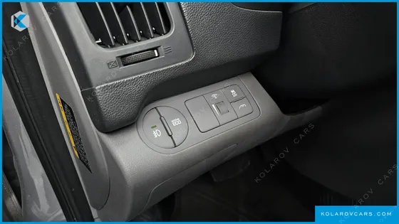 HYUNDAI STAREX 12-SEATER WAGON