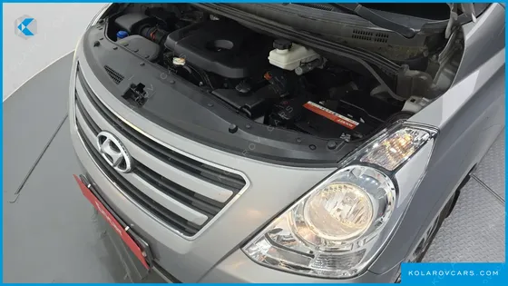 HYUNDAI STAREX 4WD 11-SEATER WAGON