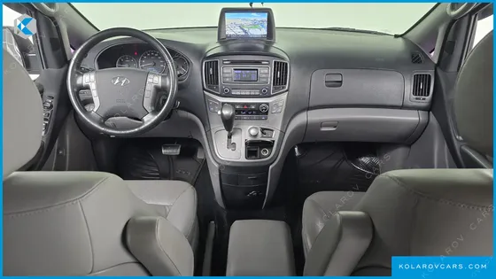 HYUNDAI STAREX 4WD 11-SEATER WAGON