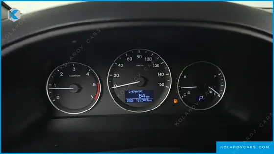 HYUNDAI STAREX 4WD 11-SEATER WAGON