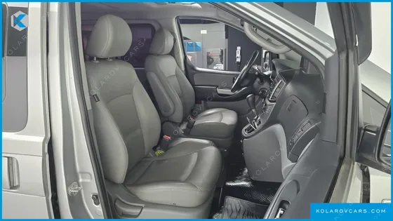 HYUNDAI STAREX 4WD 11-SEATER WAGON