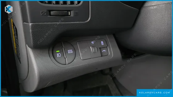HYUNDAI STAREX 12-SEATER WAGON