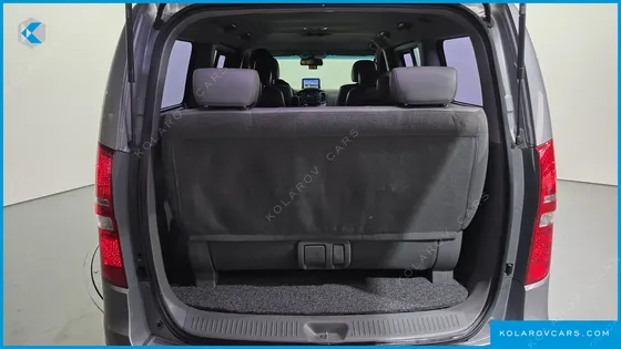 HYUNDAI STAREX 12-SEATER WAGON