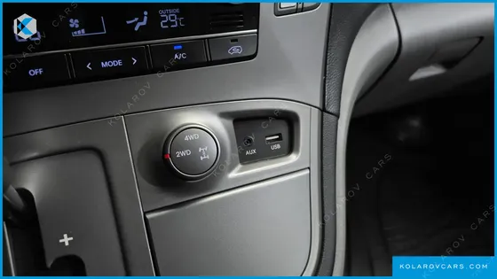 HYUNDAI STAREX 4WD 12-SEATER WAGON