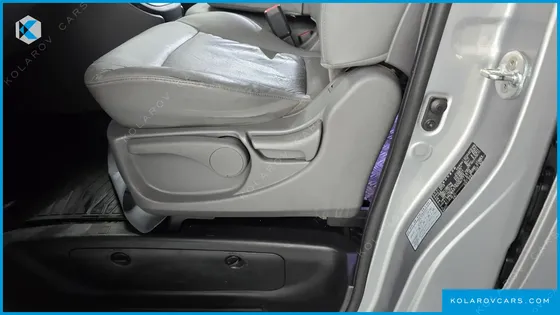 HYUNDAI STAREX 4WD 12-SEATER WAGON
