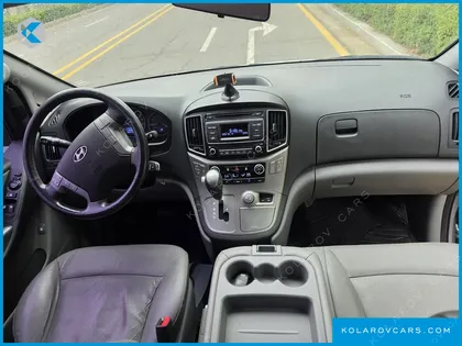 HYUNDAI STAREX 4WD 12-SEATER WAGON
