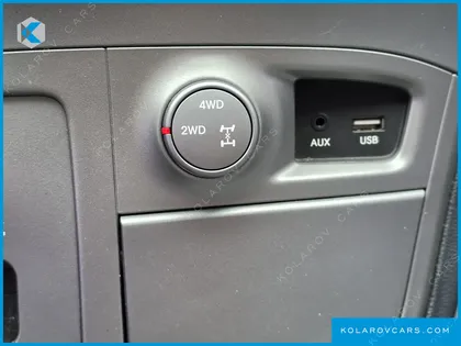 HYUNDAI STAREX 4WD 12-SEATER WAGON