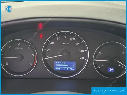 HYUNDAI STAREX 4WD 12-SEATER WAGON