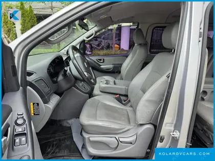 HYUNDAI STAREX 4WD 12-SEATER WAGON