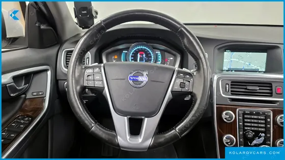 VOLVO S60 D4