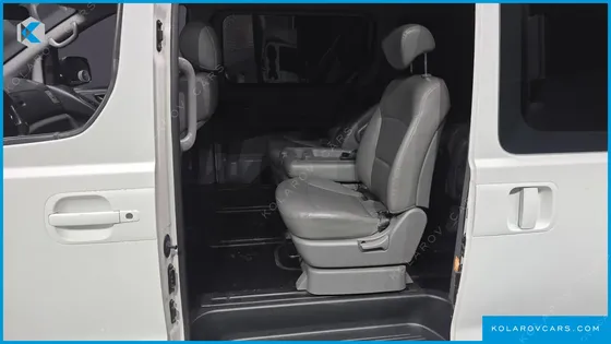 HYUNDAI STAREX 12-SEATER LPI WAGON