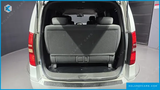 HYUNDAI STAREX 12-SEATER LPI WAGON