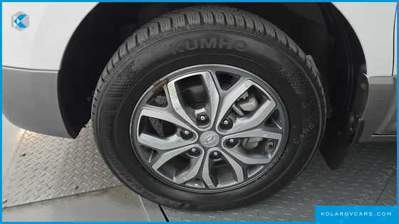 HYUNDAI STAREX 4WD 12-SEATER WAGON