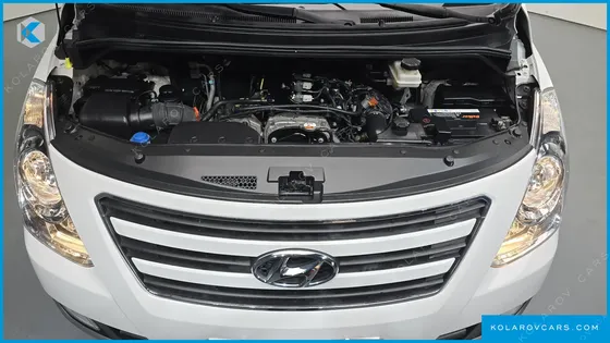 HYUNDAI STAREX 4WD 12-SEATER WAGON