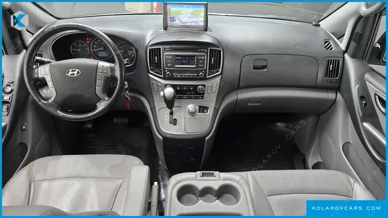HYUNDAI STAREX 4WD 12-SEATER WAGON
