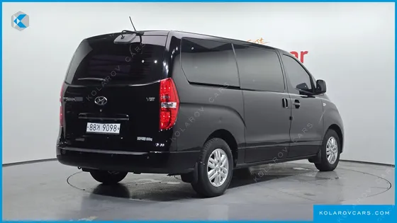 HYUNDAI STAREX 3-SEATER VAN