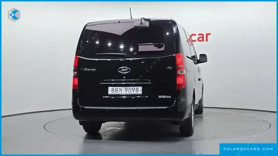 HYUNDAI STAREX 3-SEATER VAN