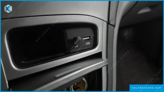 HYUNDAI STAREX 3-SEATER VAN