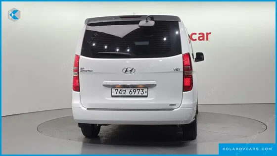 HYUNDAI STAREX 4WD 12-SEATER WAGON