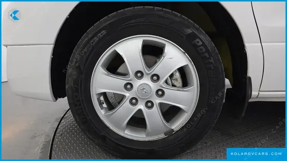 HYUNDAI STAREX 4WD 12-SEATER WAGON