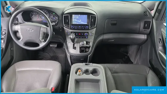 HYUNDAI STAREX 4WD 12-SEATER WAGON