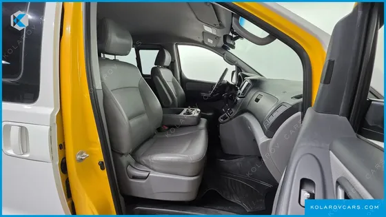 HYUNDAI STAREX 4WD 12-SEATER WAGON