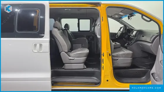 HYUNDAI STAREX 4WD 12-SEATER WAGON