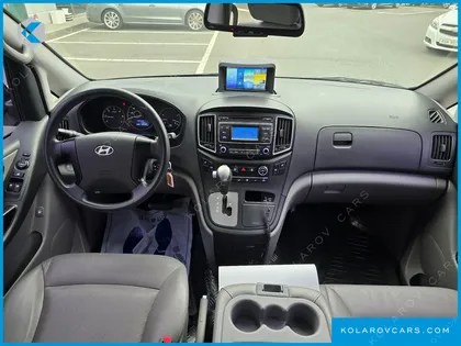 HYUNDAI STAREX 12-SEATER WAGON