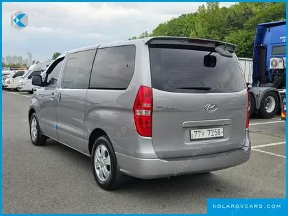 HYUNDAI STAREX 4WD 12-SEATER WAGON