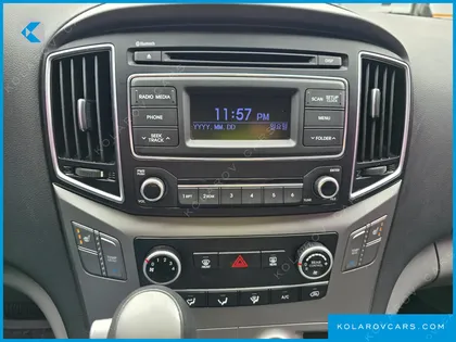 HYUNDAI STAREX 4WD 12-SEATER WAGON
