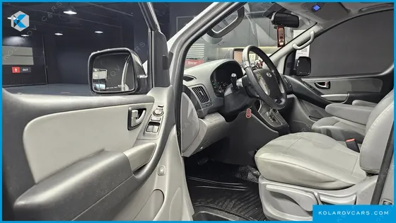HYUNDAI STAREX CAMPING CAR