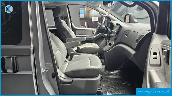 HYUNDAI STAREX CAMPING CAR