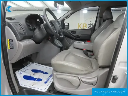 HYUNDAI STAREX 12-SEATER WAGON