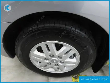 HYUNDAI STAREX 12-SEATER WAGON