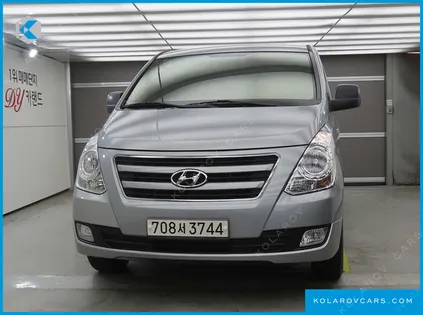 HYUNDAI STAREX 12-SEATER WAGON