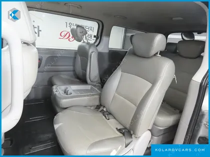 HYUNDAI STAREX 12-SEATER WAGON