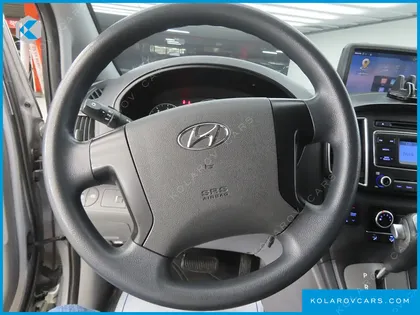 HYUNDAI STAREX 12-SEATER WAGON