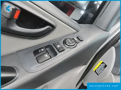HYUNDAI STAREX 12-SEATER WAGON