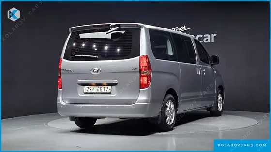 HYUNDAI STAREX 12-SEATER WAGON