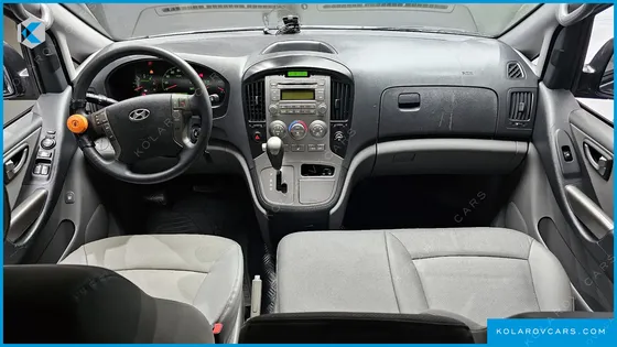 HYUNDAI STAREX 12-SEATER WAGON