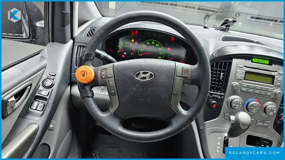 HYUNDAI STAREX 12-SEATER WAGON