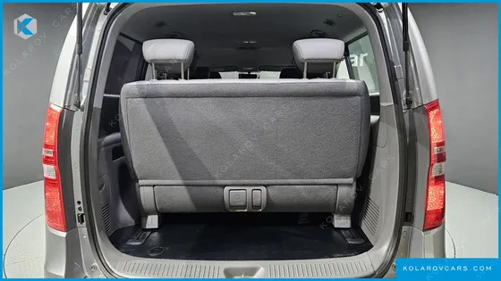 HYUNDAI STAREX 12-SEATER WAGON