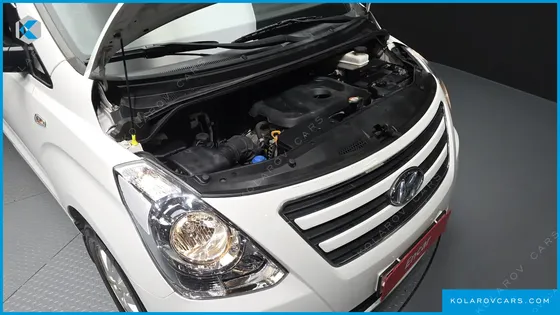 HYUNDAI STAREX 12-SEATER WAGON