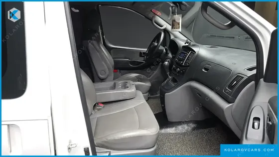 HYUNDAI STAREX 12-SEATER WAGON