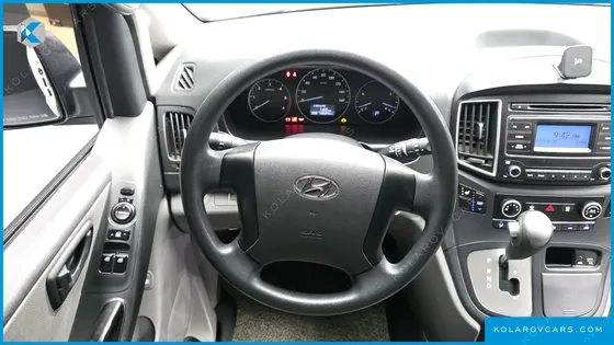 HYUNDAI STAREX 12-SEATER WAGON