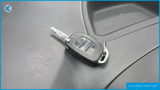 HYUNDAI STAREX 12-SEATER WAGON