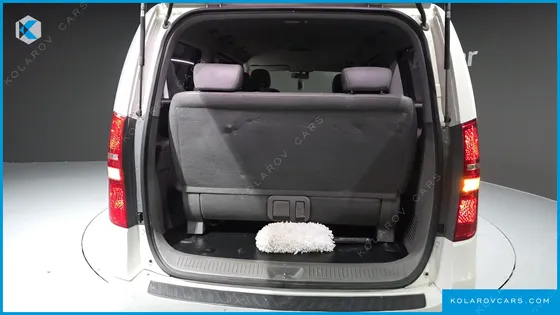 HYUNDAI STAREX 12-SEATER WAGON