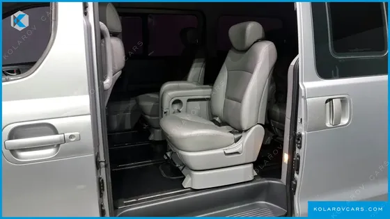 HYUNDAI STAREX 4WD 11-SEATER WAGON HVX