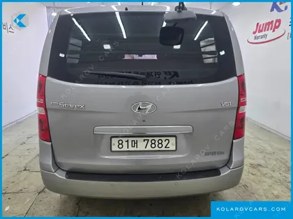 HYUNDAI STAREX 5-SEATER VAN