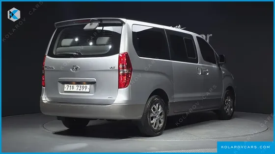 HYUNDAI STAREX 4WD 11-SEATER WAGON